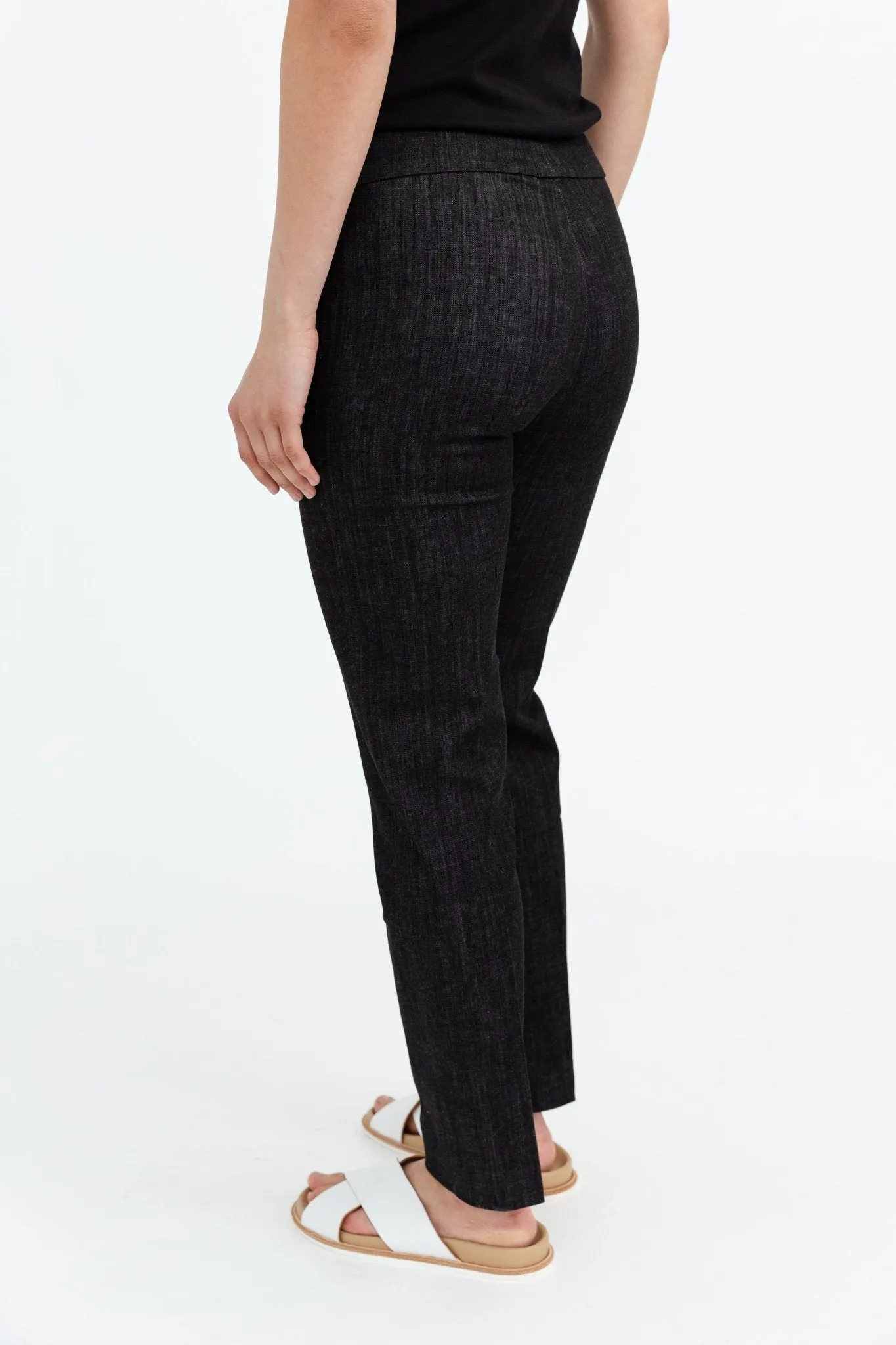 STRAIGHT LEG PULL-ON PANT IN STRETCH COTTON DENIM