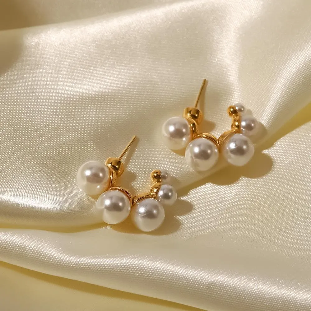 Women's Fashion Elegant Pearl Earrings